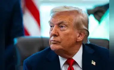 Trump’s New Mobile Game Takes Over Crypto World – Is He Really Behind It?