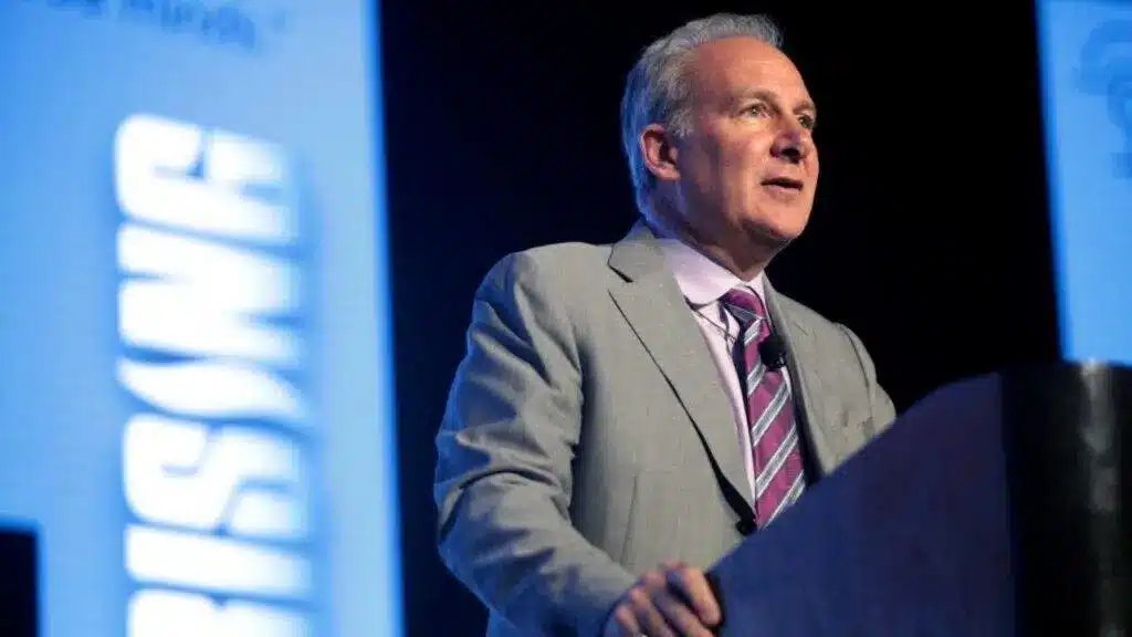 Peter Schiff Urges Bitcoin Holders to Sell as Price Holds Above $100,000