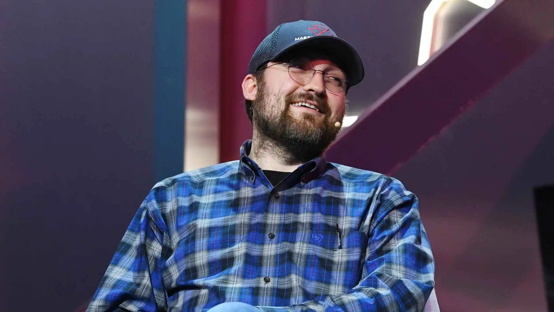 Charles Hoskinson Predicts 2026 as “Beast Year” for Crypto Despite Mixed Reactions