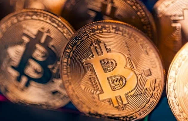 Bitcoin Risks $72K Drop If $100K Fails, Says CryptoQuant