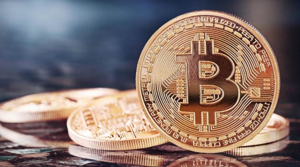 Corporate Bitcoin Holdings at Risk as Saylor Flags Sell‑Off Trigger in Extended Downturn