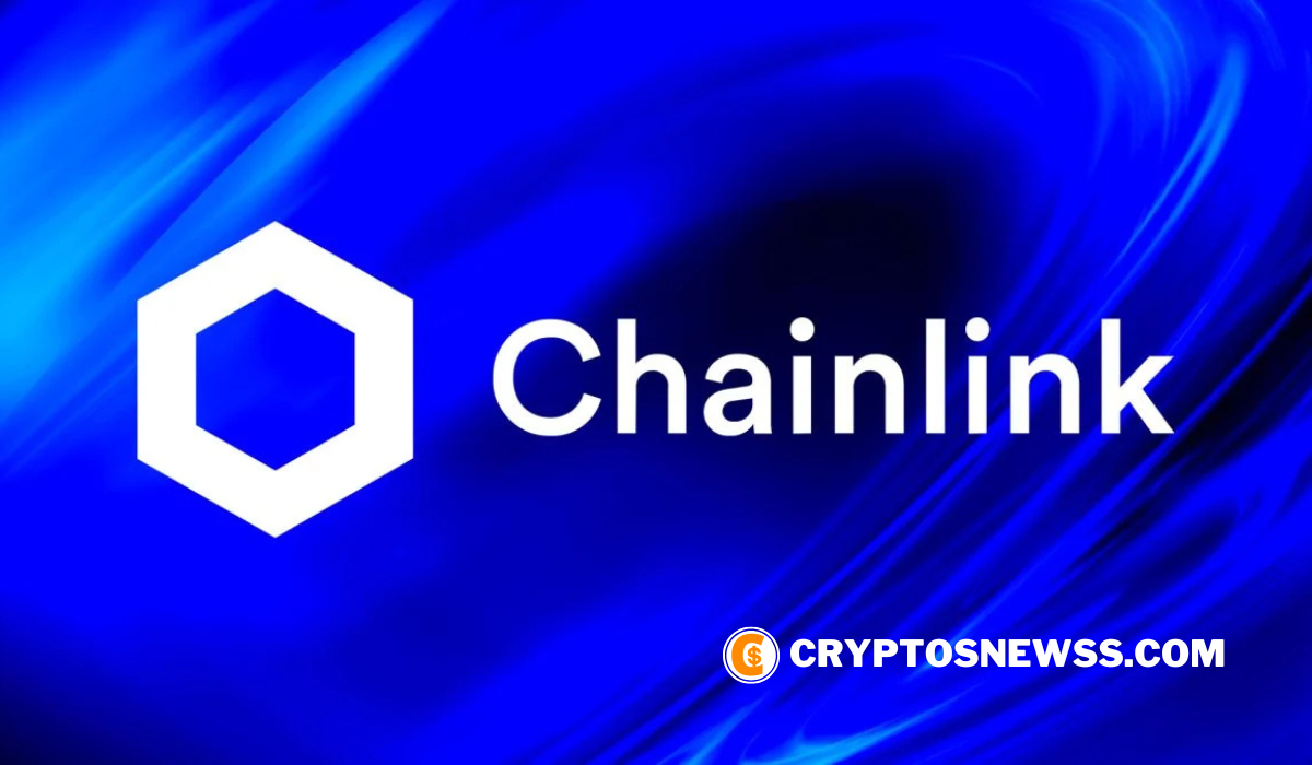Chainlink Reserve Buys $1.18M in LINK, Analysts Eye Breakout Toward $15
