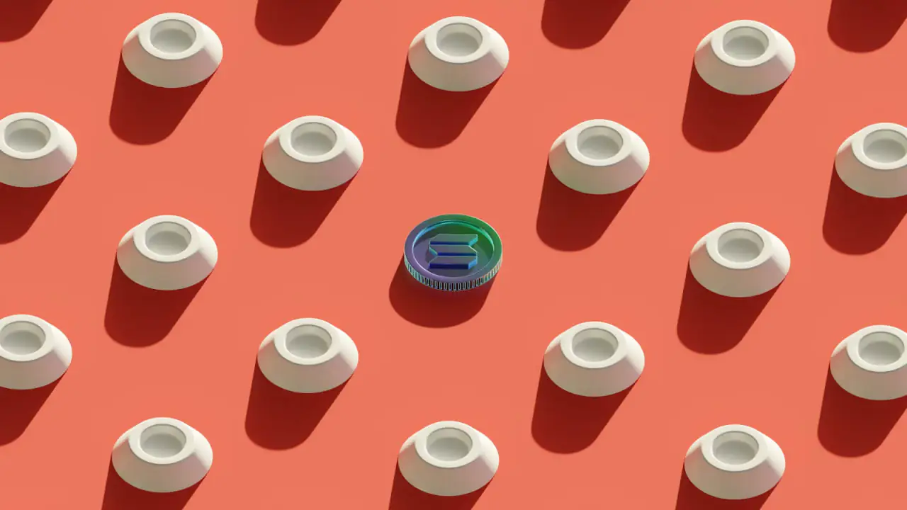 Solana Price: Experts Warns of Critical Turning Point Ahead