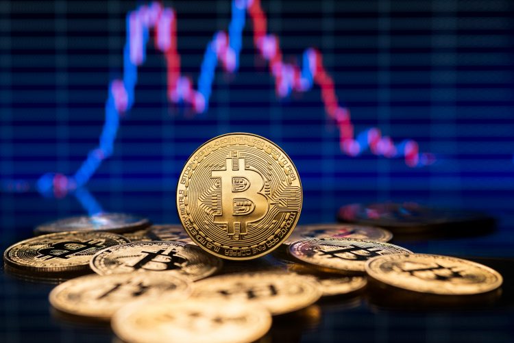 Crypto Markets Brace for Volatility as Traders Await Delayed U.S. Jobs Report