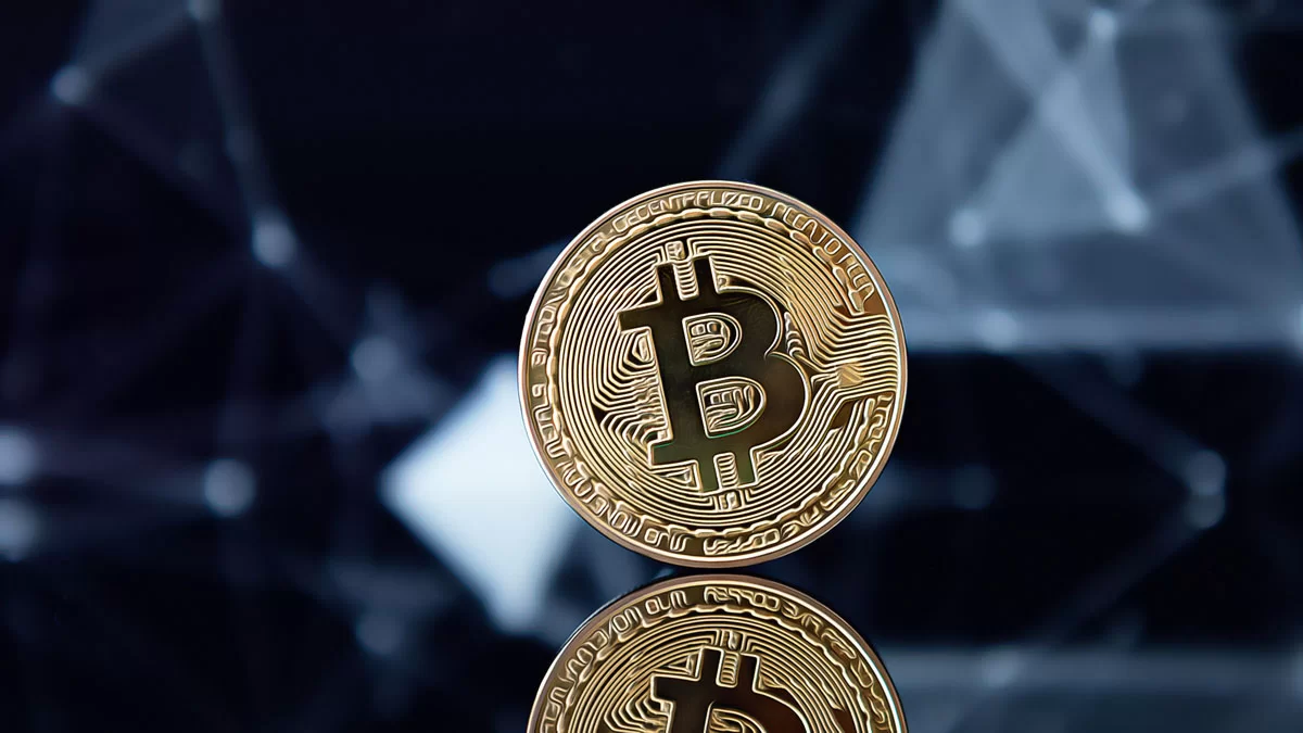 Predicting Bitcoin’s Next Moves: Insights from a Renowned Expert