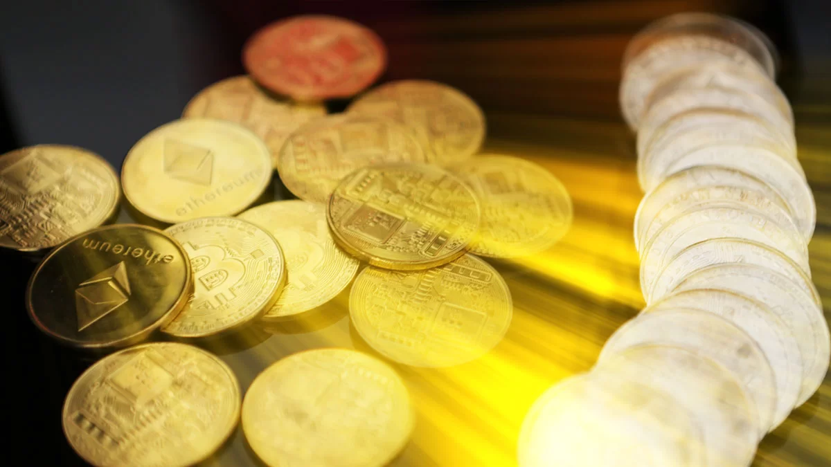 Bitcoin ETFs Stabilize Amid Price Volatility