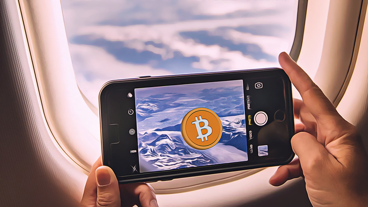 Bitcoin Faces a Potential Drop as Gold Shines