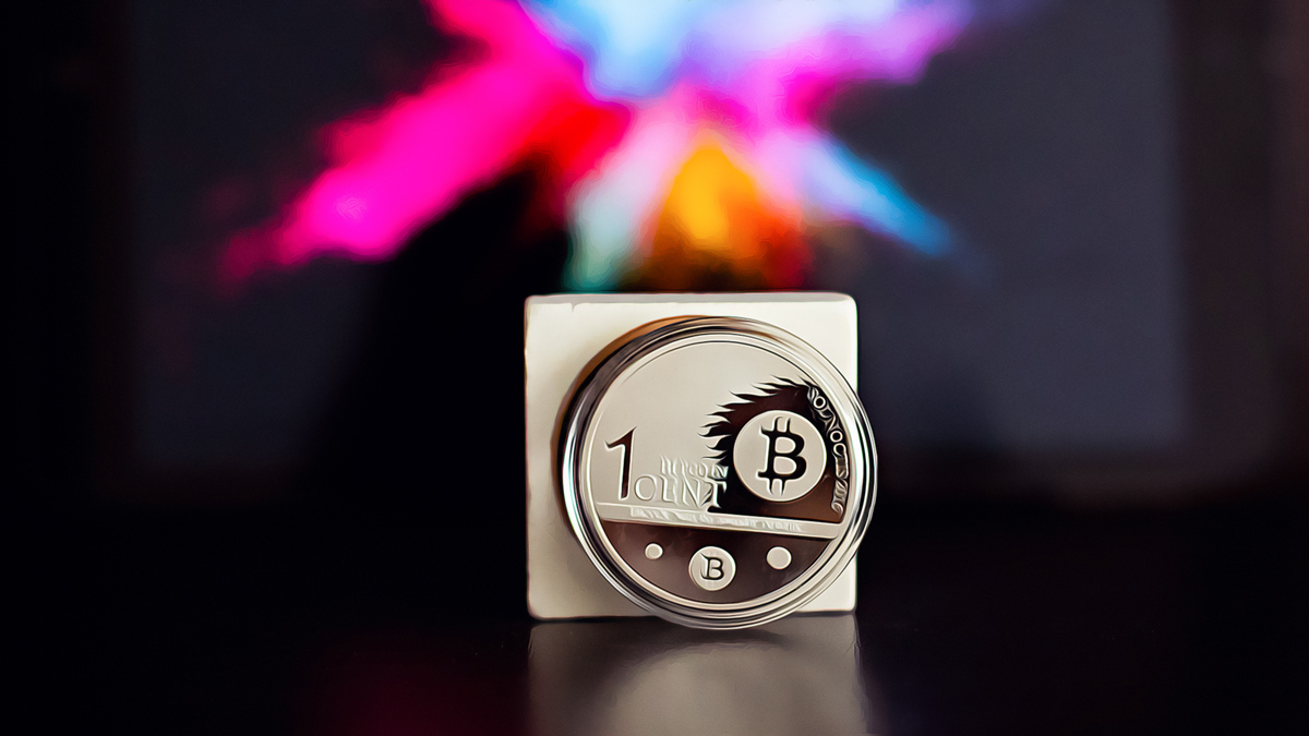 ETFs Shake Markets as Bitcoin and XRP Maneuver for Position