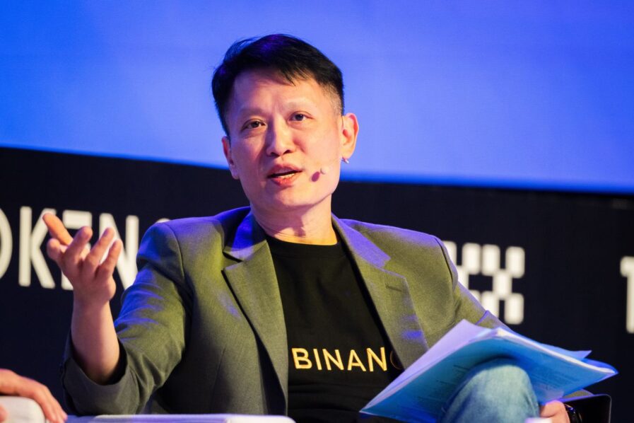 Binance Distances Itself From $2B Deal Using Trump’s Stablecoin