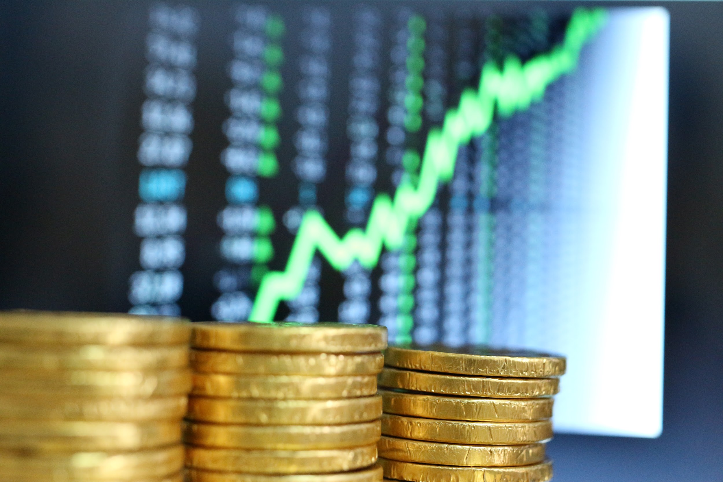 Riding Q4’s Bullish Wave as Fed Plans to Boost Financial Markets – Here Are the 3 Must-Have Crypto’s