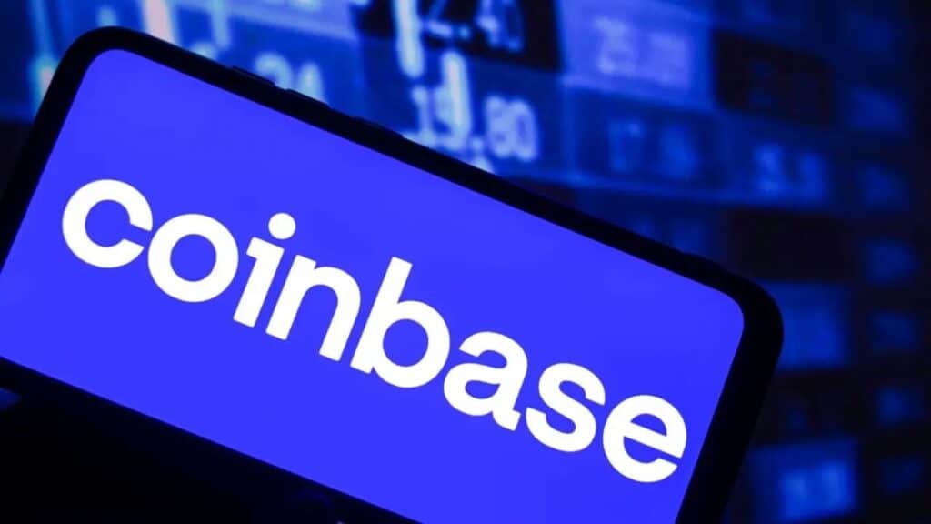 Coinbase says top Banks are exploring Stablecoin partnerships