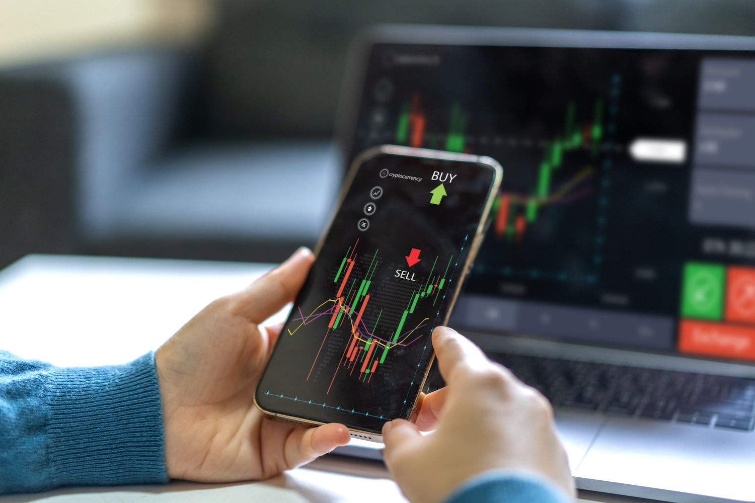 Bitcoin Miner Flows Decouple From Price as Correlation Falls to -0.157 in October