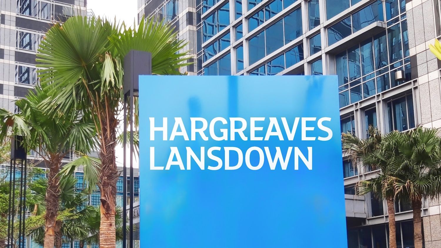 Britain's Top Trading Platform Calls Bitcoin Too Risky Despite New £20,000 Tax-Free Limit