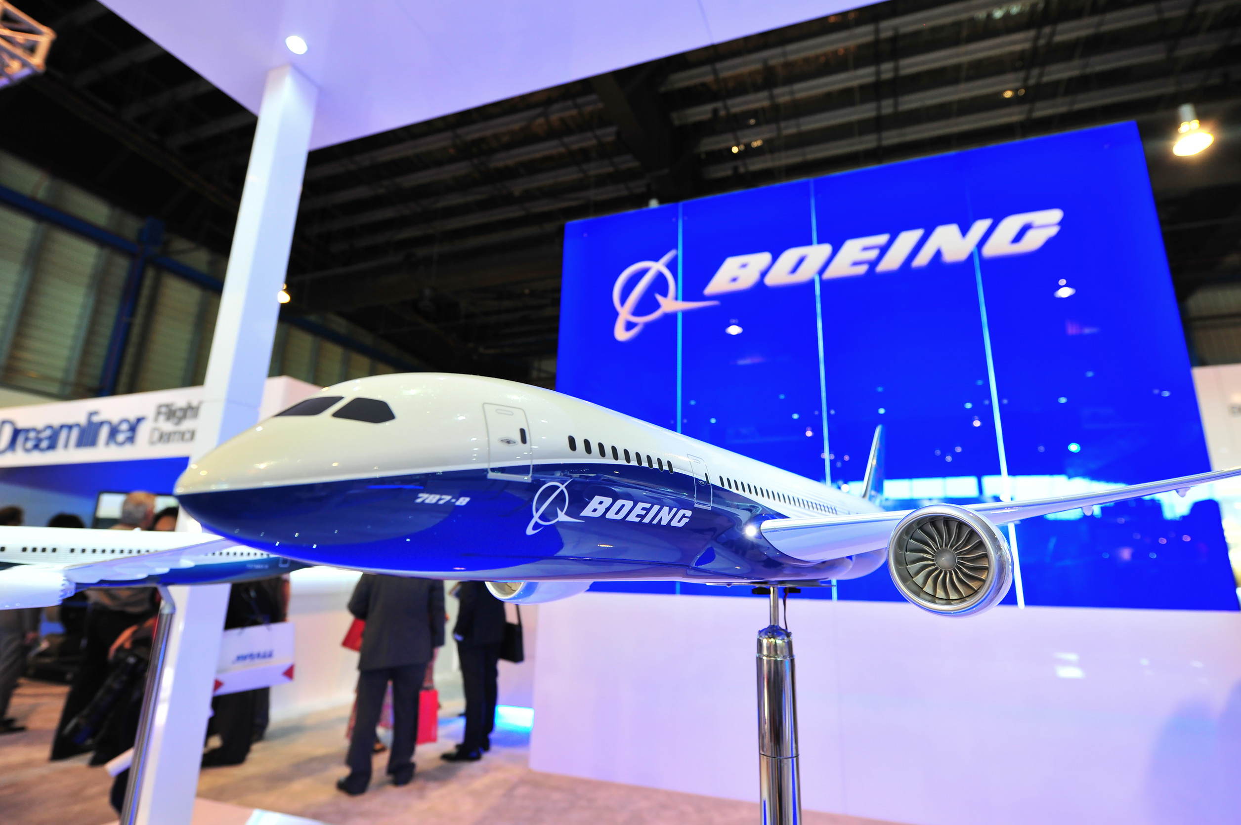 Boeing Stock Rises as CFO Highlights Path to Cash Flow Recovery