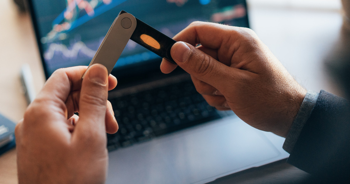 Ledger Wallet Introduces CL Card to Spend Crypto Globally