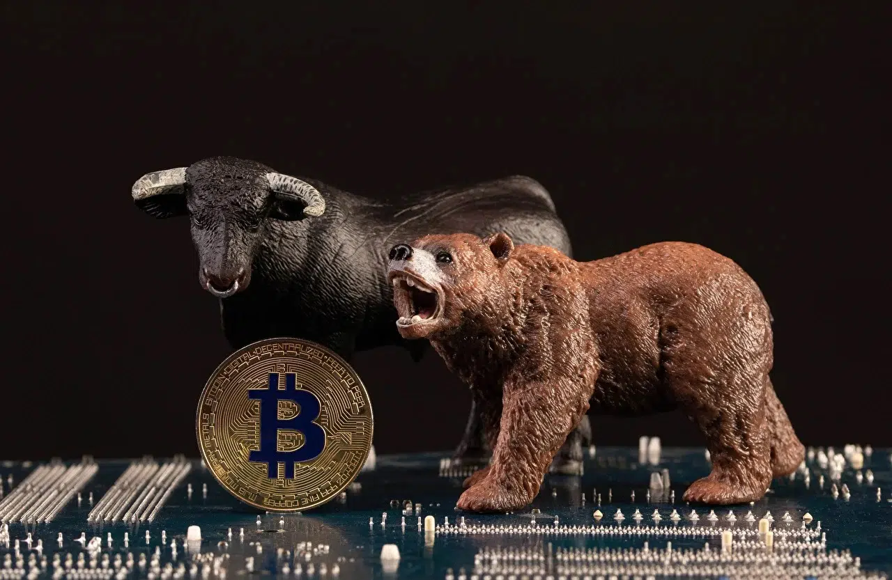 Experienced Analyst Predicts “When Bitcoin Will Peak”