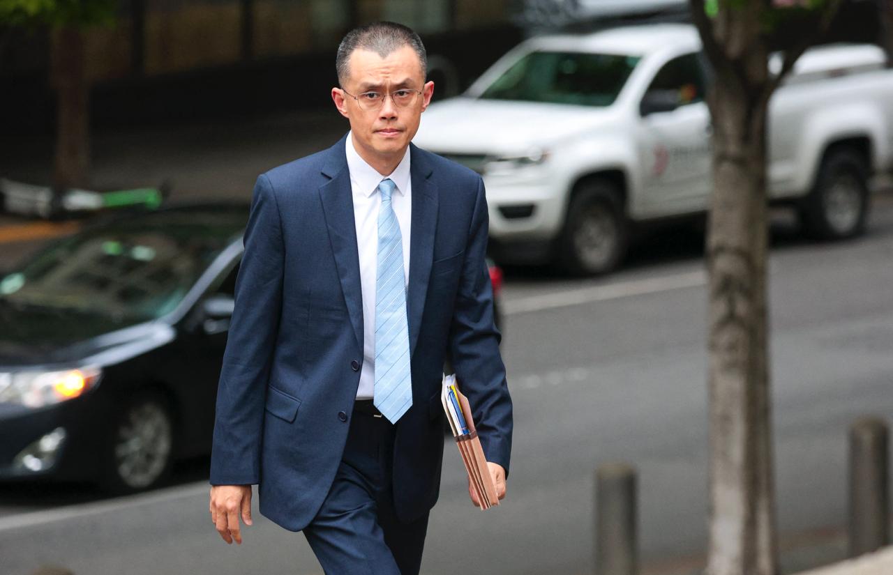 Trump’s Pardon for Binance Founder Sparks Firestorm as CZ Claps Back at Senator Warren