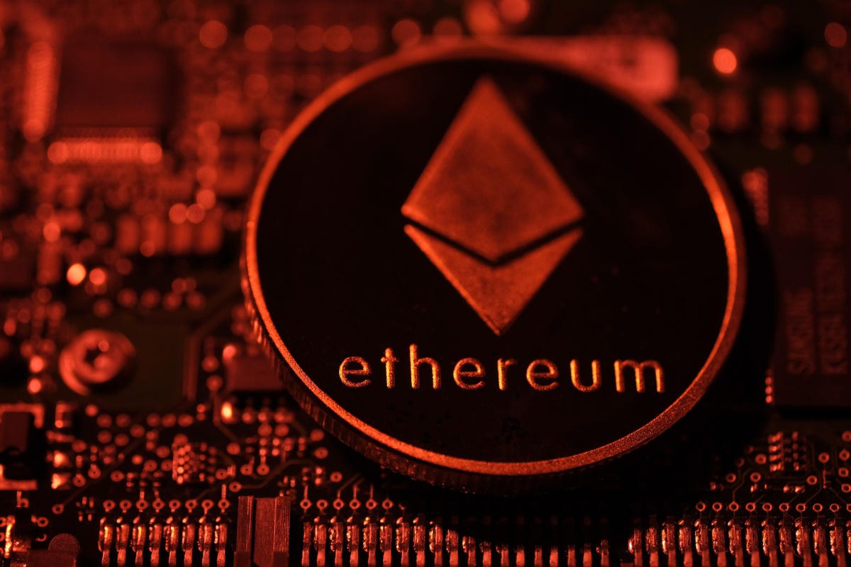 Ethereum Slips Toward $2,800 as Sellers Return – Here’s What the Chart Shows