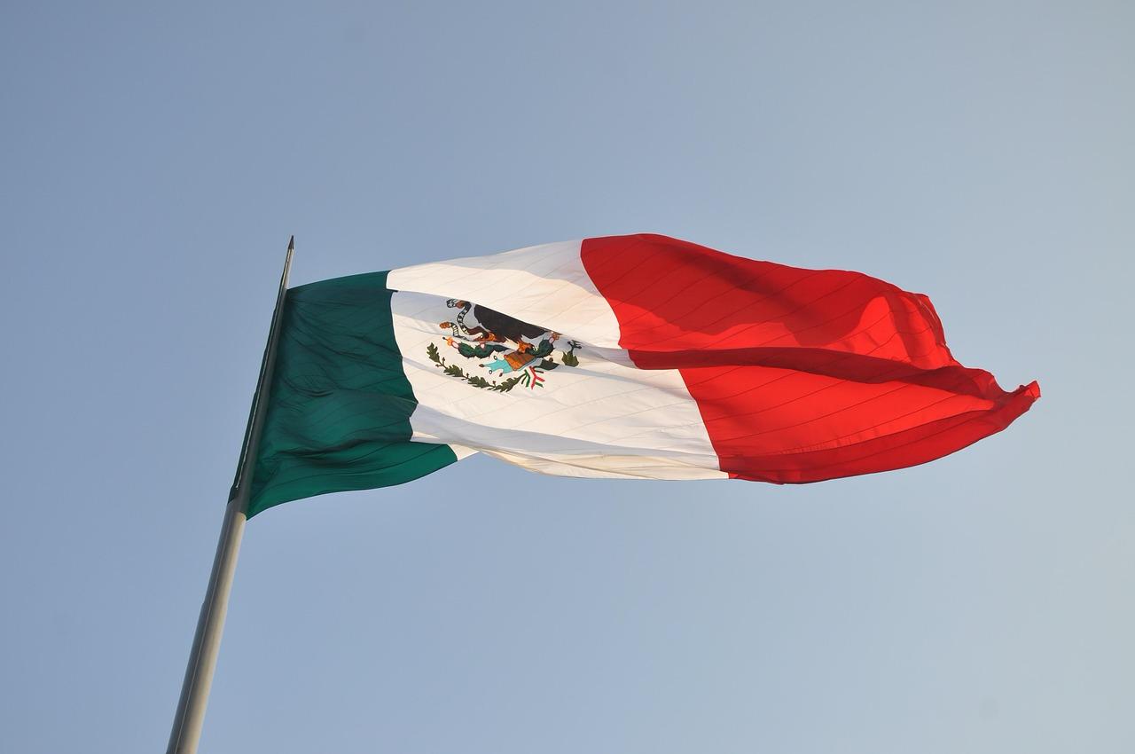 Mexico Doubles Down on Crypto Distance as Banxico Warns of Rising Risks